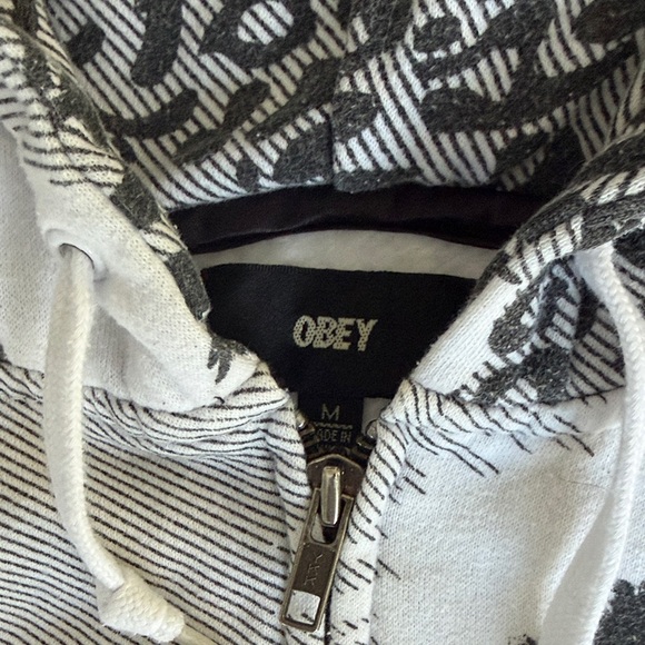 OBEY Black & White Zip Hoodie - Picture 2 of 6